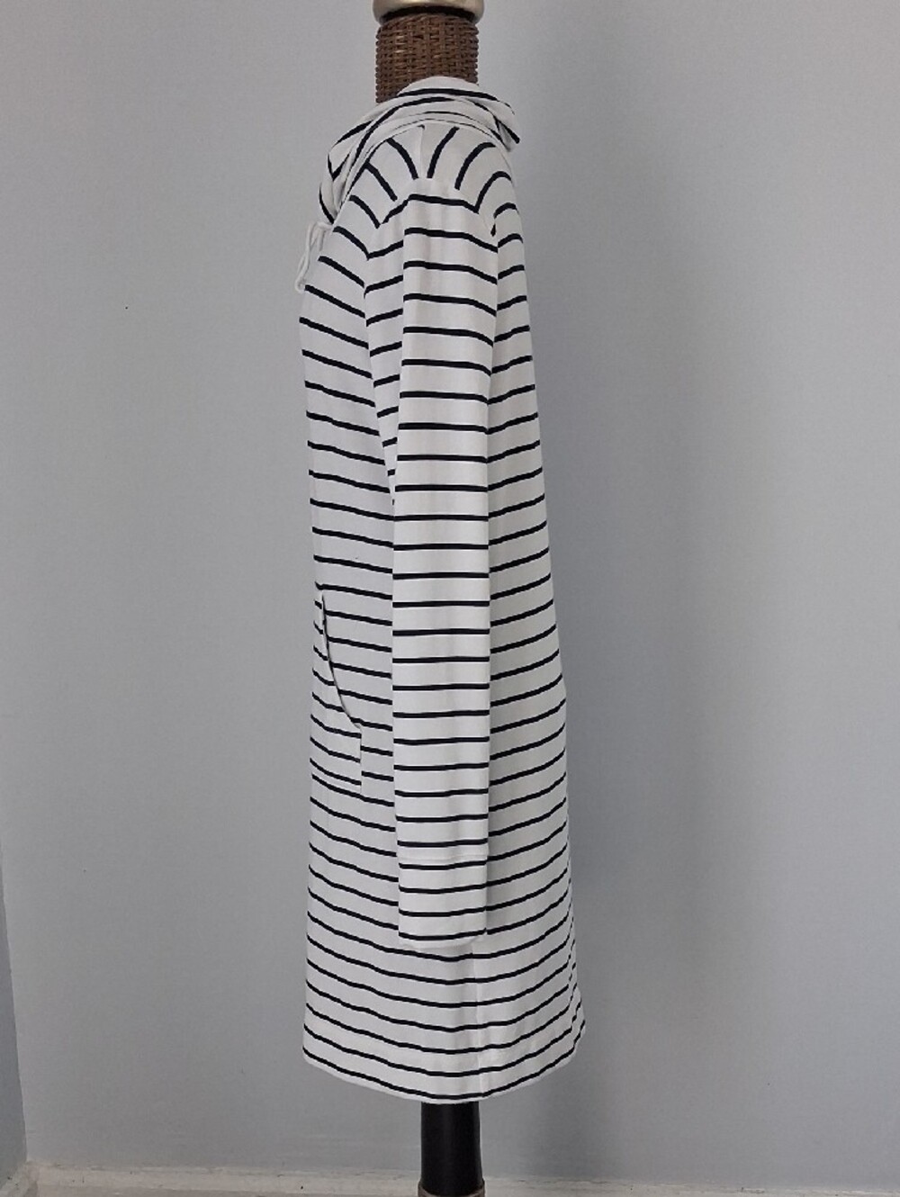 Lilly Pulitzer White Dress/Cover up with Navy Stripes Long-Sleeve Hooded - Picture 3 of 10